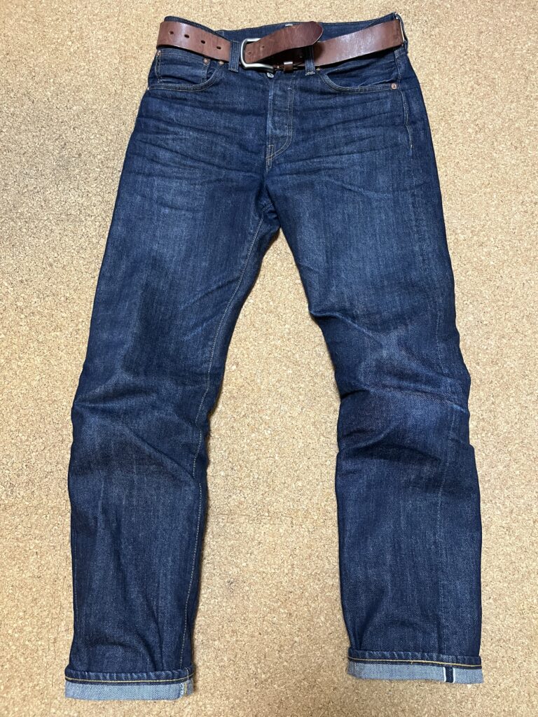 リーバイスLVC501XX1947モデル
1年半履いた状態（前側）